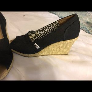 Toms espadrille wedges black canvas 10 EUC
